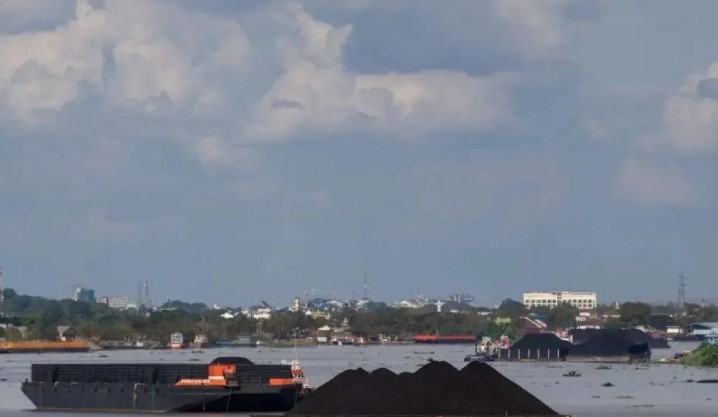 Celios Ungkap Potensi Pajak Windfall Capai Rp66 Triliun dari Sektor Batu Bara dan Nikel