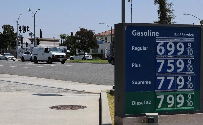 Harga Bensin AS Melonjak Akibat Ketegangan Global, California Tembus 6 Dolar per Galon