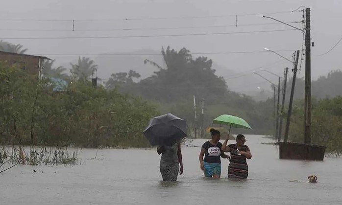 Banjir dan Longsor Terjang Pernambuco Brasil, Empat Orang Tewas dan Ribuan Warga Mengungsi