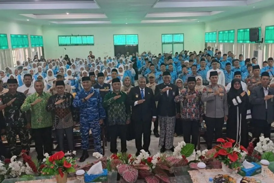Wagub Papua Minta Jamaah Haji Doakan Kemajuan Daerah Saat Dilepas di Jayapura