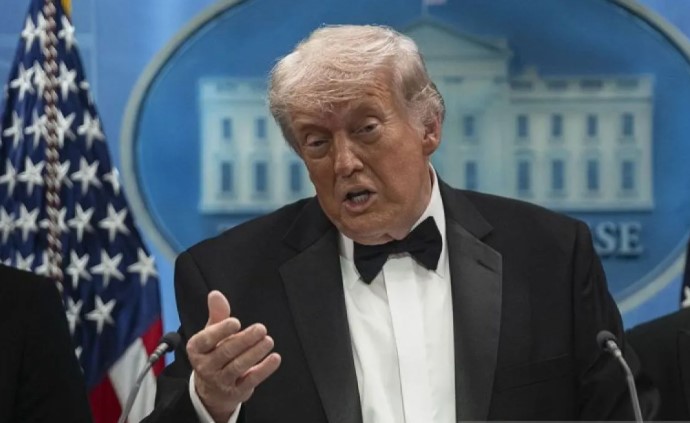 Trump Sebut Blokade Selat Hormuz Menguntungkan, AS Sita Minyak dan Kargo Iran