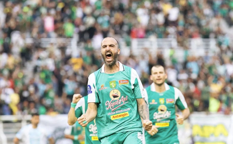 Persebaya Surabaya Hajar PSBS Biak Empat Gol Tanpa Balas di Stadion Gelora Bung Tomo