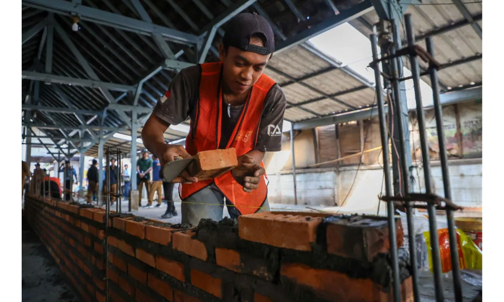 Revitalisasi Pasar Tradisional Surabaya Dikebut, Target 10 Pasar Dibangun hingga 2026