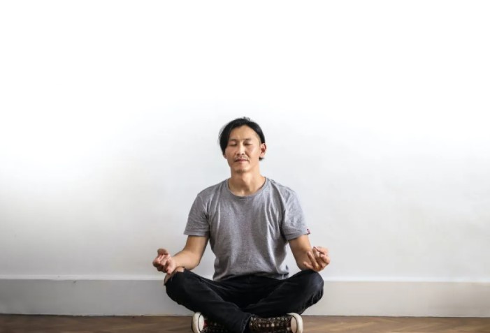 Meditasi Jadi Solusi Redakan Stres dan Kecemasan di Tengah Tekanan Hidup Modern