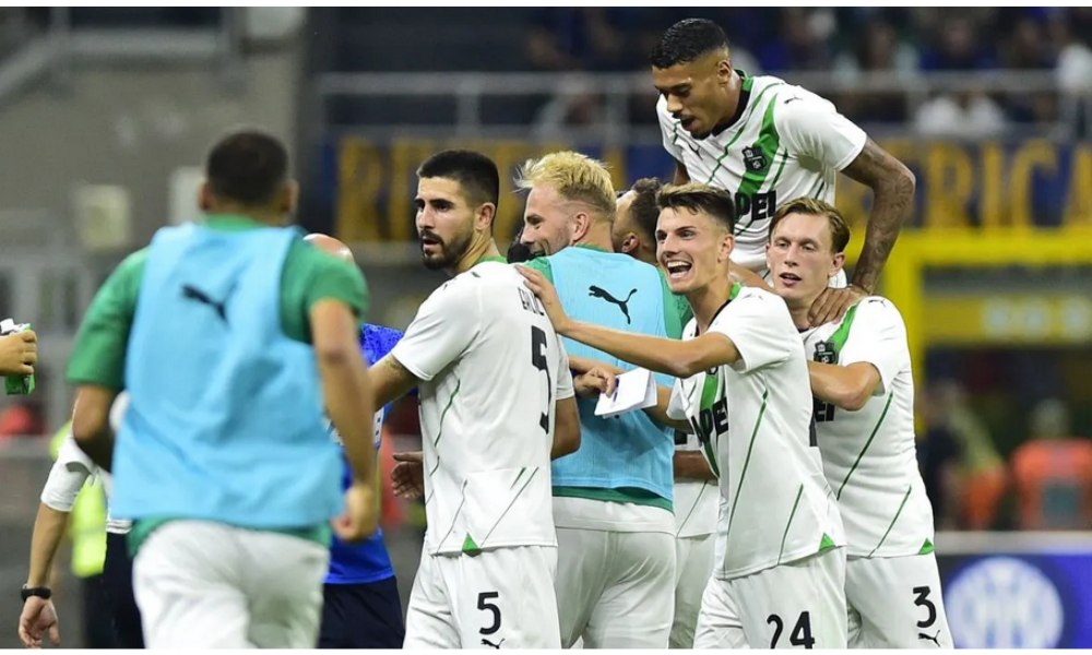 Sassuolo Tumbangkan AC Milan 2-0, Rossoneri Gagal Kejar Gelar