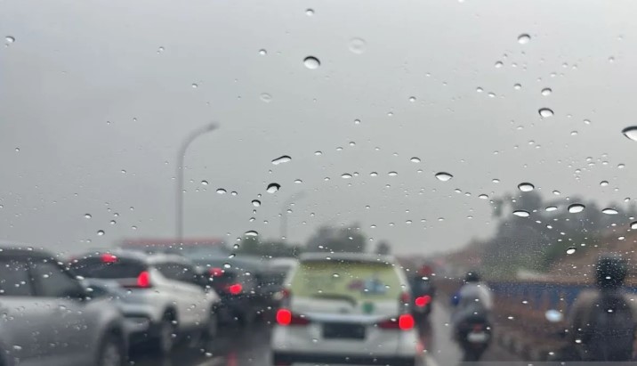 BMKG Prakirakan Mayoritas Wilayah Indonesia Diguyur Hujan Ringan pada Rabu