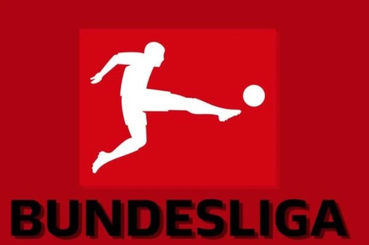 Borussia Dortmund Taklukkan Frankfurt 3-2 dalam Drama Lima Gol di Signal Iduna Park