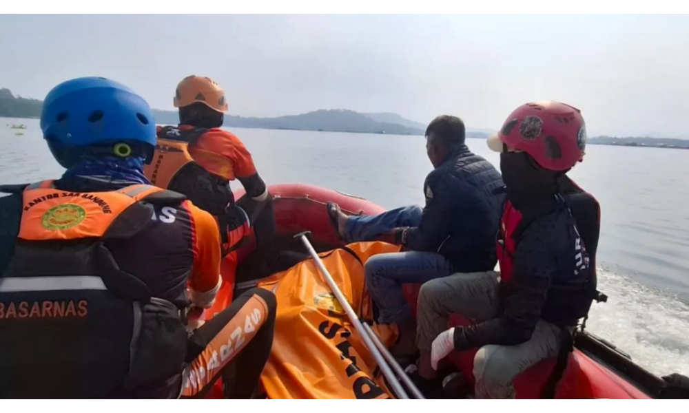 Basarnas Temukan Jasad Pekerja Kolam Jaring Apung di Waduk Jangari