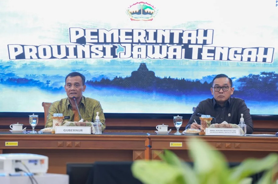 Gubernur Ahmad Luthfi Dorong Pembenahan Pelabuhan untuk Tekan Biaya Logistik Industri di Jawa Tengah