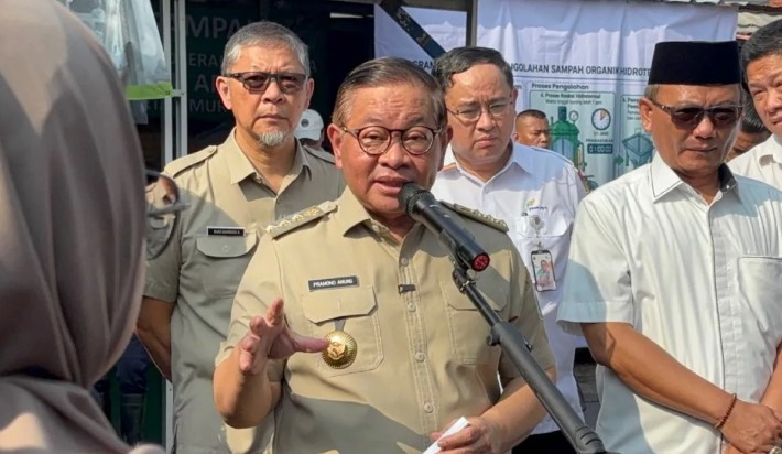 Pramono Tinjau Pengolahan Sampah Organik di Pasar Kramat Jati untuk Dukung Program Pilah Sampah