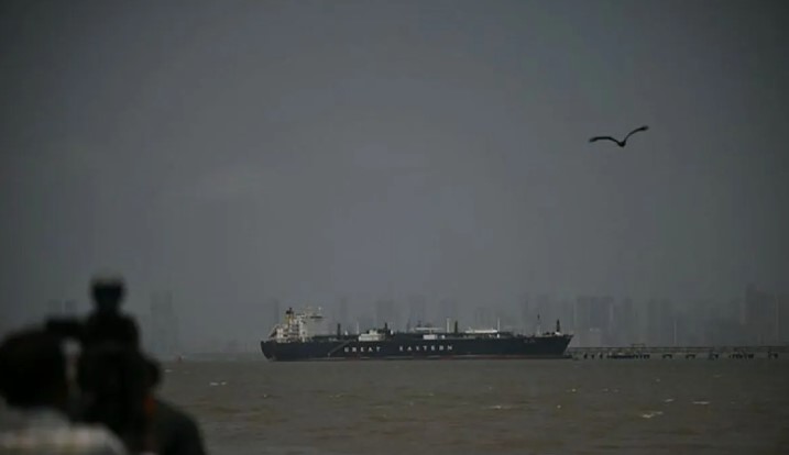 Korsel Selidiki Ledakan Kapal HMM di Selat Hormuz yang Diduga Akibat Serangan Benda Terbang