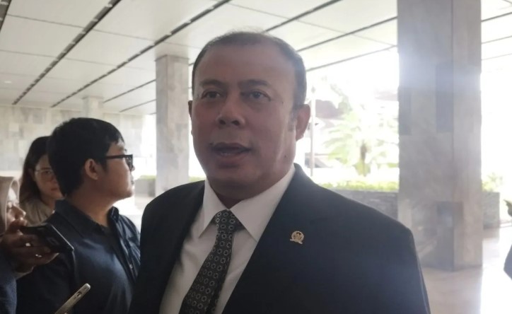 DPR Minta Pemerintah Angkat Guru Honorer Jadi PNS Secara Bertahap