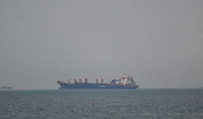 Iran Izinkan Tanker Minyak Irak Melintas di Selat Hormuz di Tengah Ketegangan Kawasan