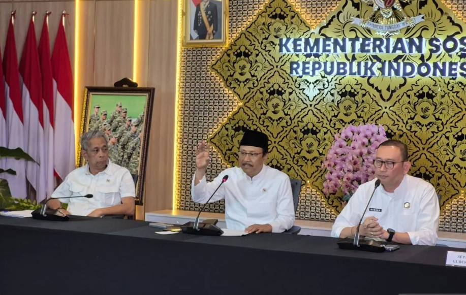 Mensos Saifullah Yusuf Nonaktifkan Dua Pejabat Kemensos Terkait Dugaan Mark-Up Pengadaan Sepatu Sekolah Rakyat