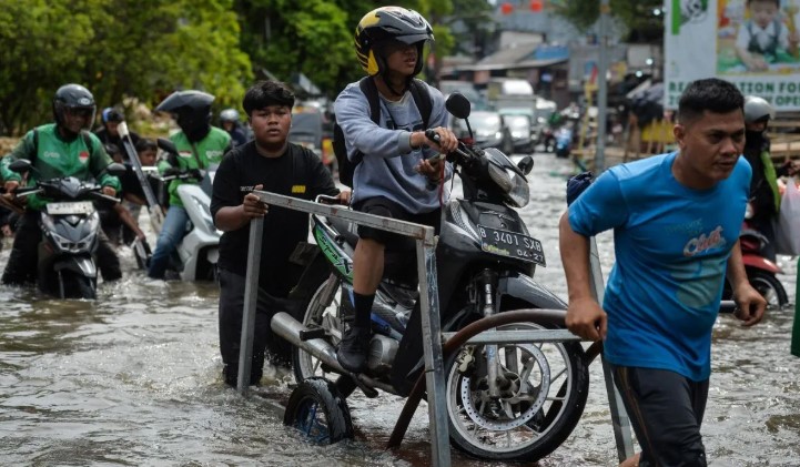 BMKG Prediksi Sebagian Wilayah Jakarta Diguyur Hujan pada Jumat