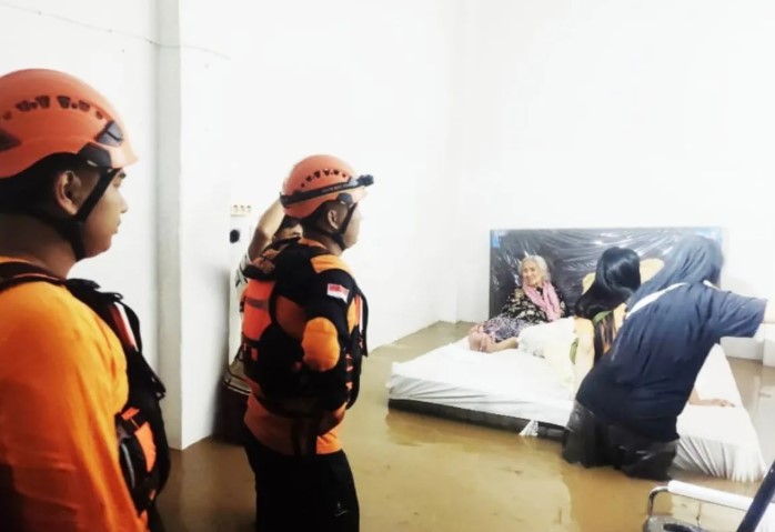 BPBD Lumajang Tangani Banjir Luapan Semeru yang Rendam 300 Rumah Warga