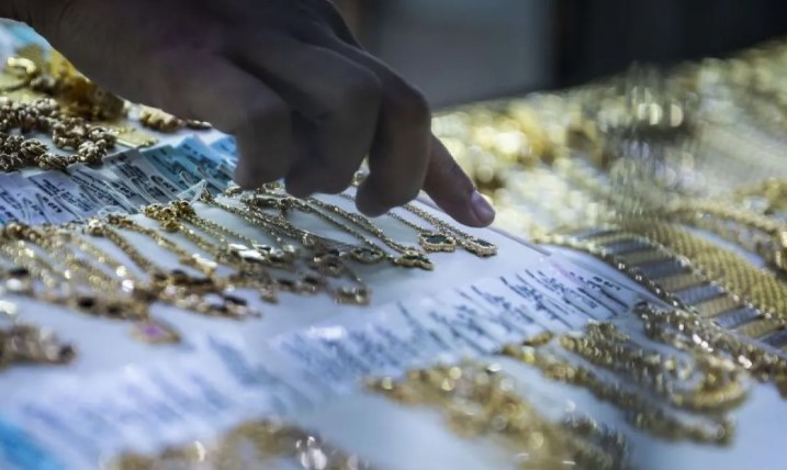 Harga Emas UBS dan Galeri24 di Pegadaian Turun, Antam Masih Stabil