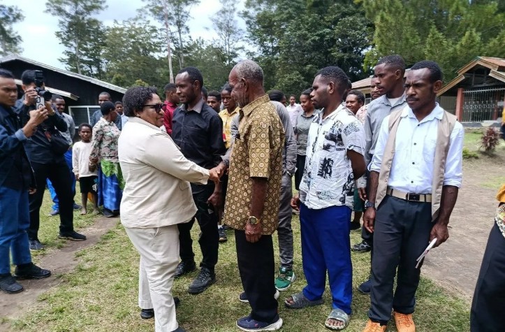 Wamendagri Ribka Haluk Tegaskan Negara Hadir Tangani Konflik Suku di Papua Pegunungan