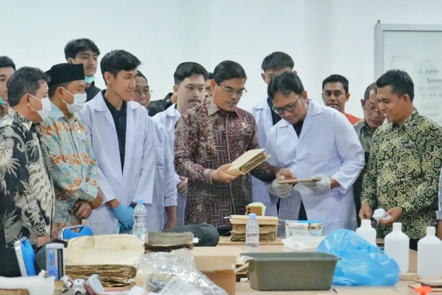 Restorasi 130 Naskah Kuno Aceh Dilakukan Perpusnas dan UIN Ar-Raniry Pascabanjir