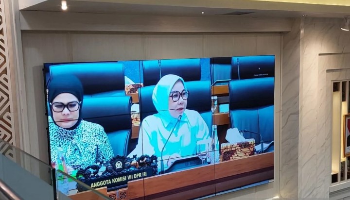 DPR Usulkan Dana APBN 2027 untuk Bangun 1.000 Layar Bioskop Desa