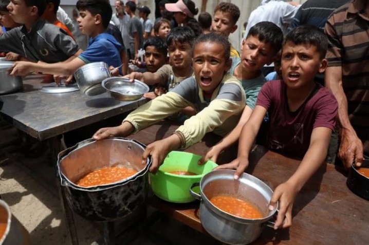 Bantuan Menyusut, Warga Gaza Kembali Dihantui Ancaman Kelaparan
