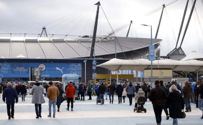 Manchester City Resmi Abadikan Nama Pep Guardiola di Tribun Utara Stadion Etihad