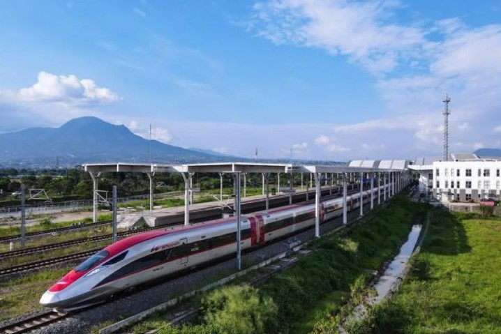Whoosh Tambah 3.606 Kursi per Hari untuk Antisipasi Lonjakan Penumpang Libur Panjang