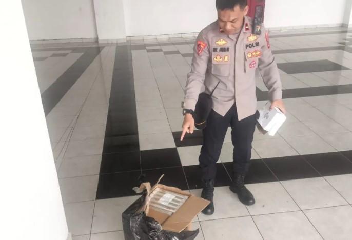 Polda Jabar Sita 310 Barang Berbahaya Jelang Laga Persib di Stadion GBLA