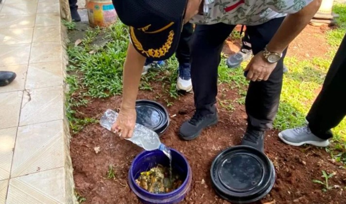 Jaksel Dorong Pedagang dan Koperasi Merah Putih Terapkan Pemilahan Sampah dari Sumbernya