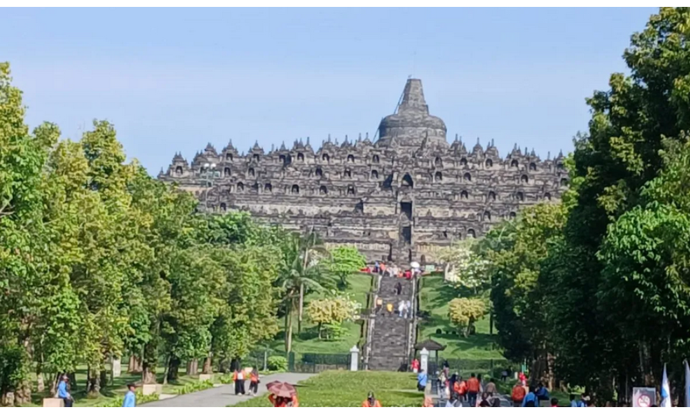 Wisata Borobudur Tetap Dibuka hingga Siang Saat Waisak 2026, Pengunjung Dibatasi di Pelataran