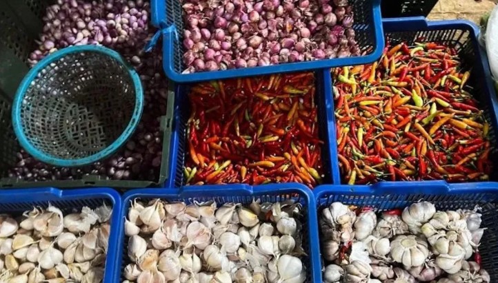 Harga Cabai Rawit Tembus Rp81.300 per Kg, Telur Ayam Rp33.100 per Kg
