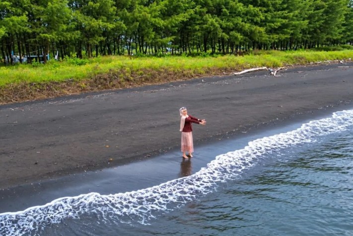 Pemkab Probolinggo Kembangkan Pantai Duta Paiton Jadi Destinasi Wisata Unggulan