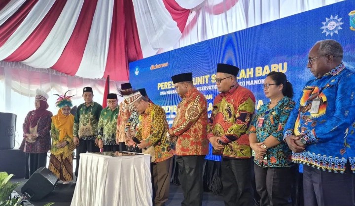 Mendikdasmen Resmikan SMAMCo Manokwari untuk Cetak Generasi Cerdas dan Peduli Lingkungan