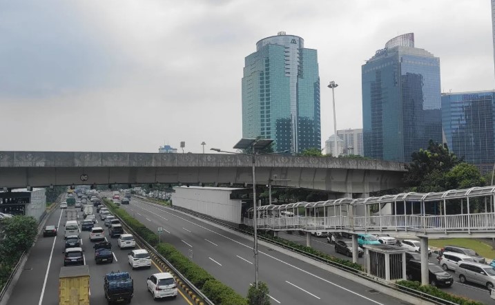 BMKG Prakirakan Mayoritas Kota Besar di Indonesia Berawan hingga Diguyur Hujan Ringan