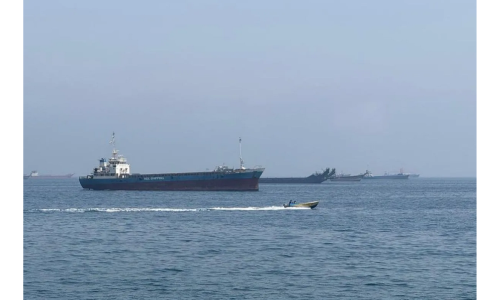 Iran Klaim Kelola Selat Hormuz dengan Otoritas Penuh, Semua Kapal Wajib Kantongi Izin IRGC
