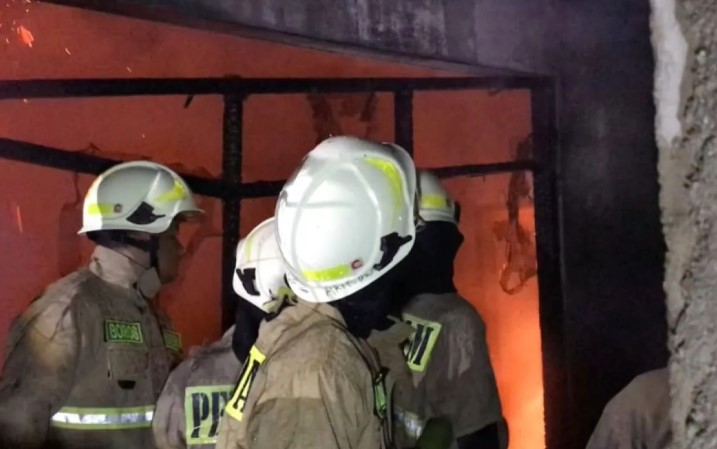 Kebakaran Rumah Dinas TPU di Jatinegara Picu Kerugian Rp10 Juta, Diduga Akibat Gangguan Listrik