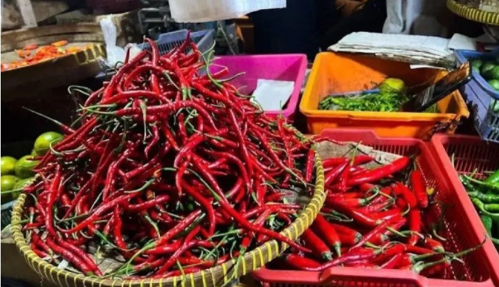 Harga Cabai Rawit Nasional Tembus Rp75.650 per Kg, Telur Ayam Rp30.400 per Kg