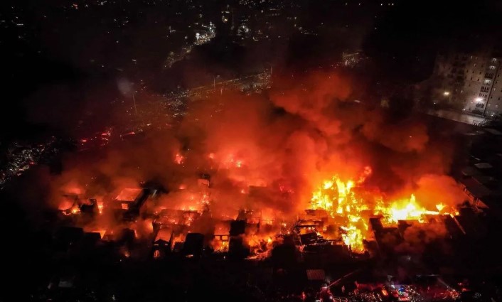 Tiga Warga Terluka Akibat Kebakaran Pasar Jiung Kemayoran, Dirawat di Dua Rumah Sakit