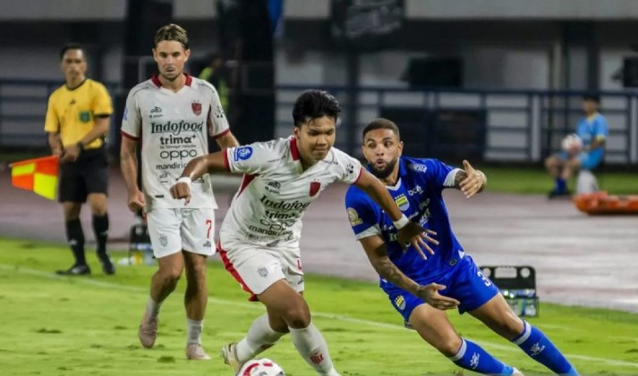Persib Bandung Resmi Berpisah dengan Layvin Kurzawa Usai Musim Juara Super League