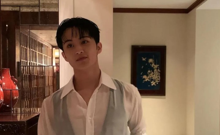 Mark Lee Resmi Dirikan Upper Room, Awali Babak Baru Karier Usai Keluar dari NCT