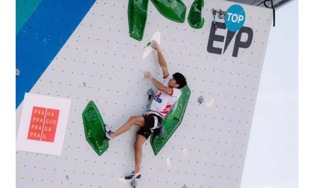 Putra Tri Ramadani Lolos ke Final World Climbing Series Prah
