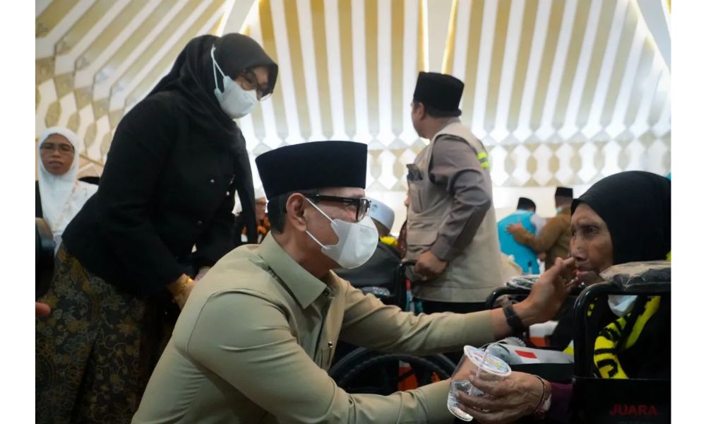 392 Jamaah Haji Kota Mataram Tiba Sehat, Wali Kota Apresiasi