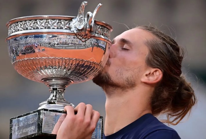 Alexander Zverev Akhirnya Juara Grand Slam, Taklukkan Coboll