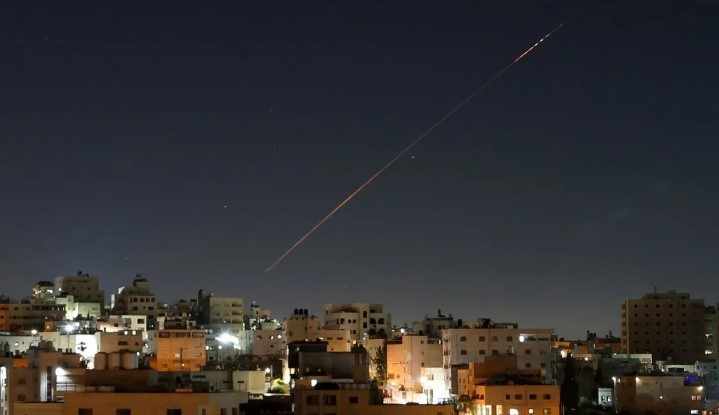 Israel Tutup Seluruh Perbatasan Gaza Setelah Serangan Rudal Iran