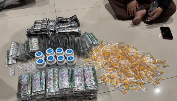 Polda Metro Jaya Tangkap Tiga Tersangka dan Sita Ribuan Obat