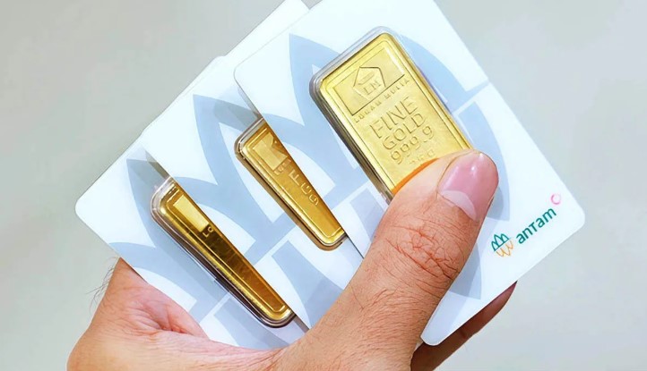 Harga Emas Antam Naik Rp5.000 per Gram pada Senin Pagi, Buyb