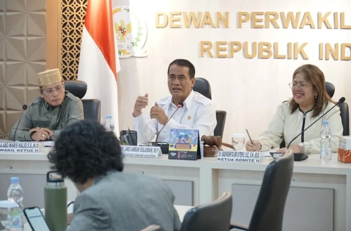 Mentan Tegaskan Pembangunan 100 Gudang Pascapanen 