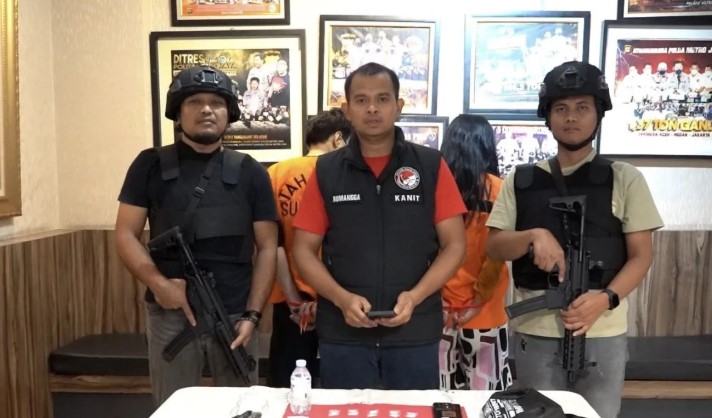 Polda Metro Jaya Tangkap Pasutri Pengedar Sabu di 