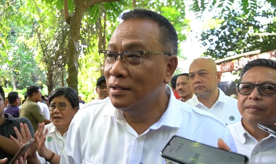 Menteri LH Tegaskan TPA Suwung Tetap Beroperasi, Pemerintah 