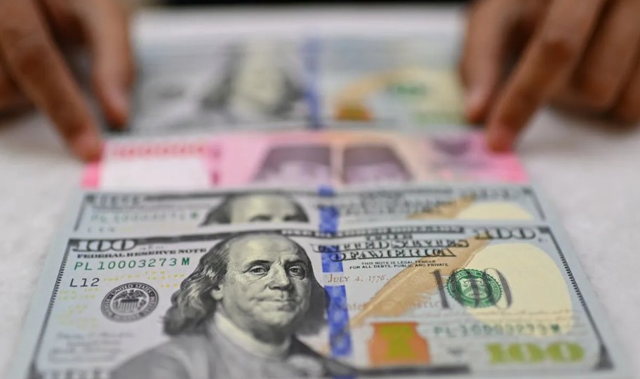 Nilai Tukar Rupiah Menguat ke Rp17.944 per Dolar AS di Tenga